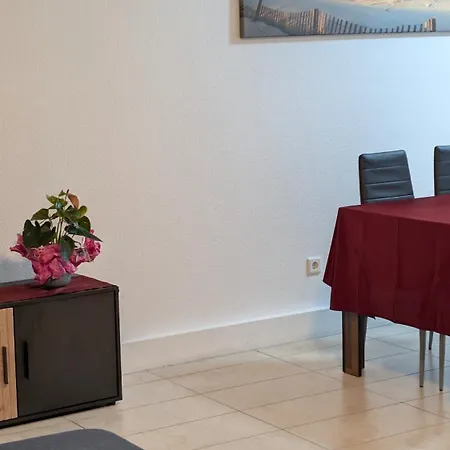 Alex Garden - Eg - Terrasse - Wlan Und Kueche Apartmán Werne
