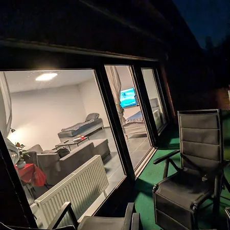 Alex Garden - Eg - Terrasse - Wlan Und Kueche Apartmán *