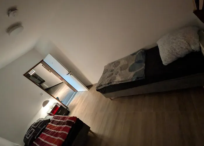 Alex Garden - Eg - Terrasse - Wlan Und Kueche Διαμέρισμα *